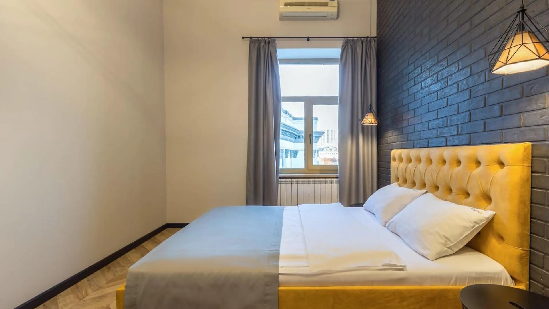 Idea Design Apart-Hotel Prorizna Kyiv 4*,  Ukraine