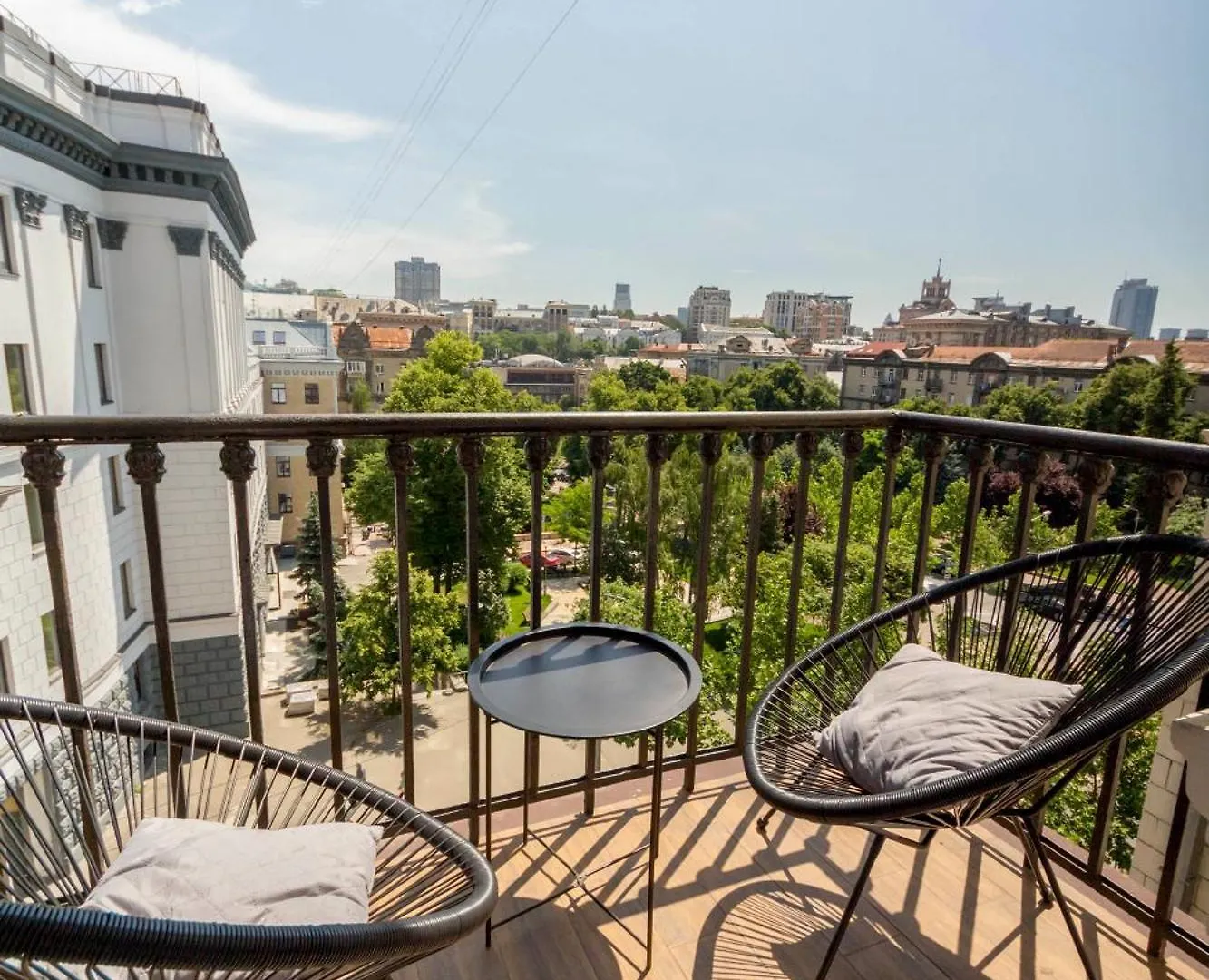 Idea Design Apart-Hotel Prorizna Kijev