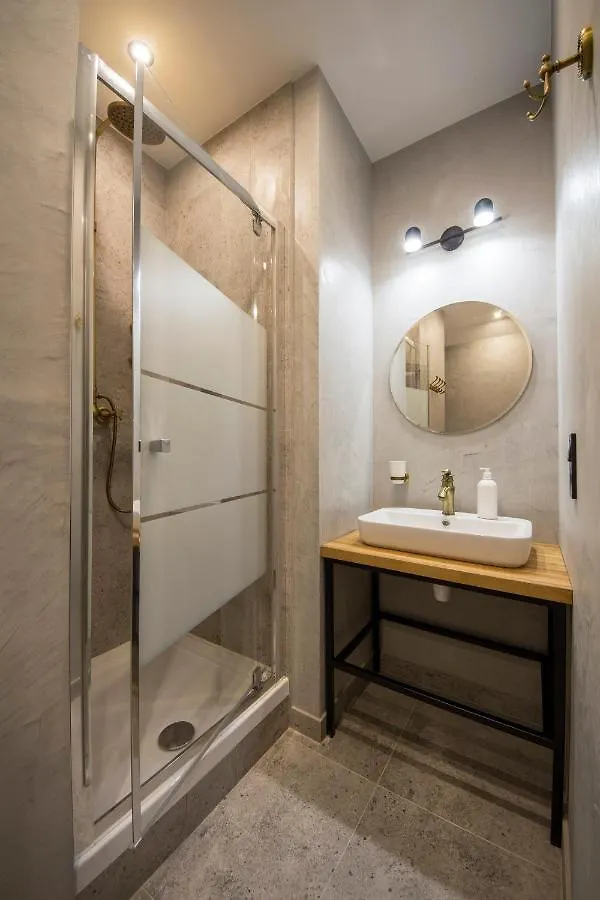 Idea Design Apart-Hotel Prorizna 基輔 4*,  乌克兰